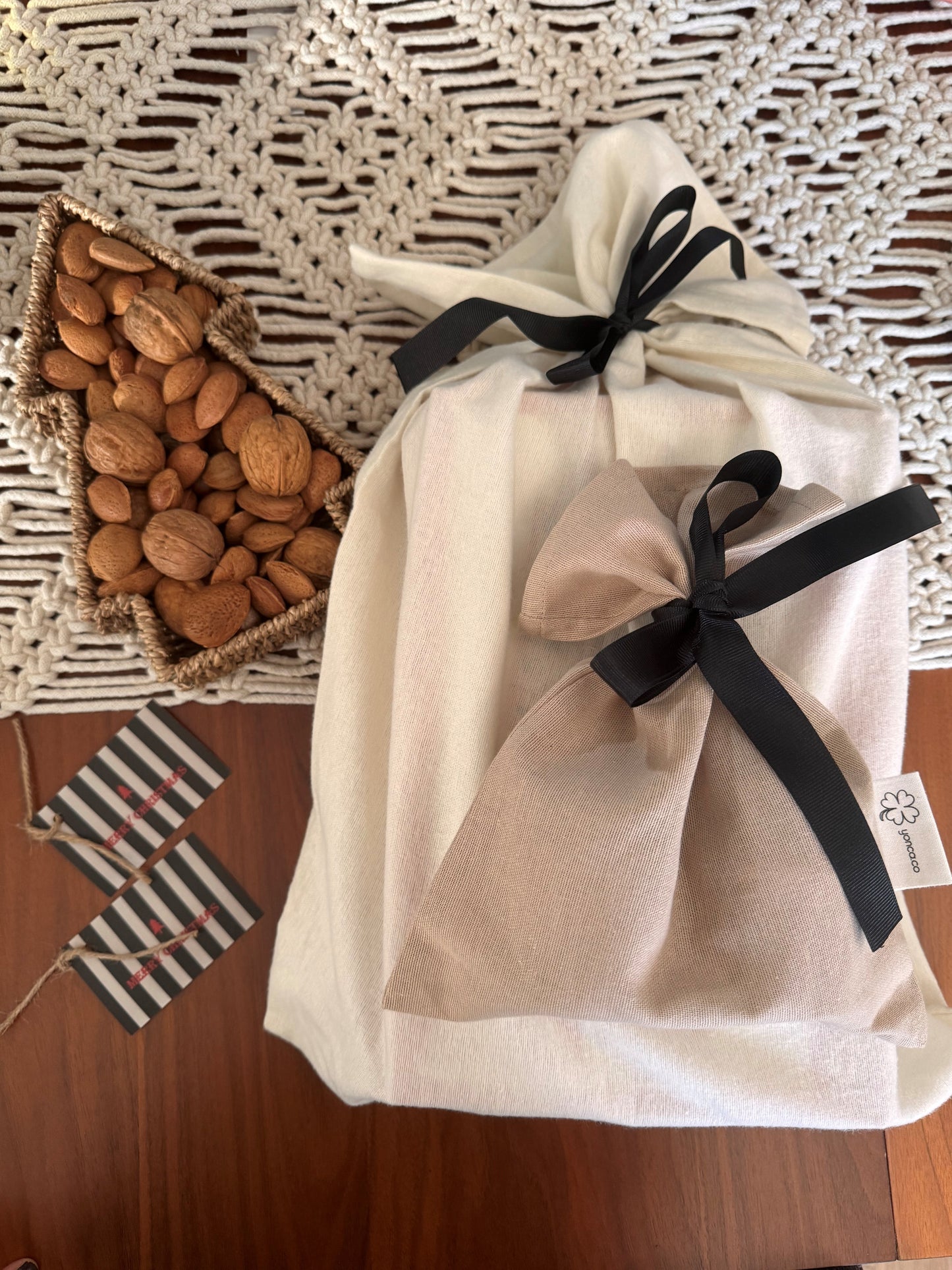 Cotton gift bag with own ribbon - Yonca