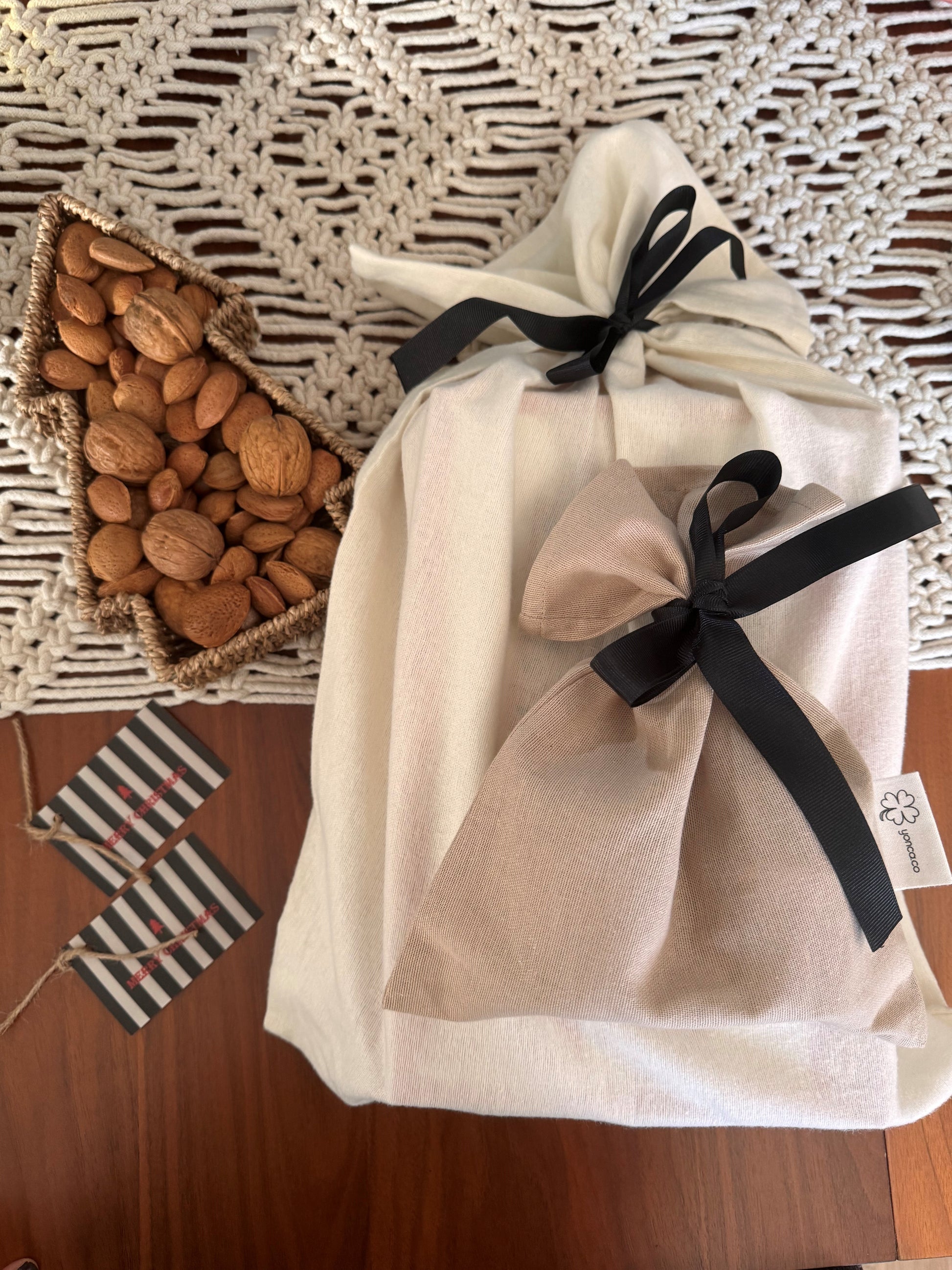 Cotton gift bag with own ribbon - Yonca