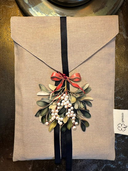 Wooden ornament - Mistletoe Sprig